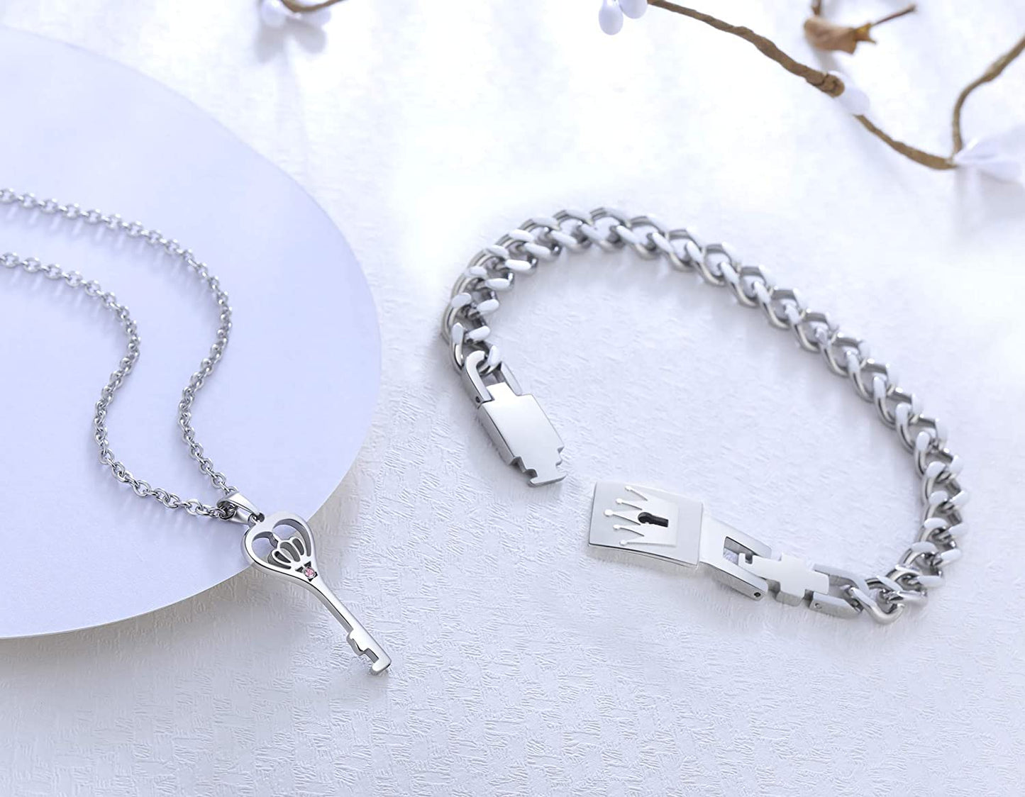 His & Hers Matching Set King Queen Couple Key Lock Bracelet Pendant Set in a Box, A Pair