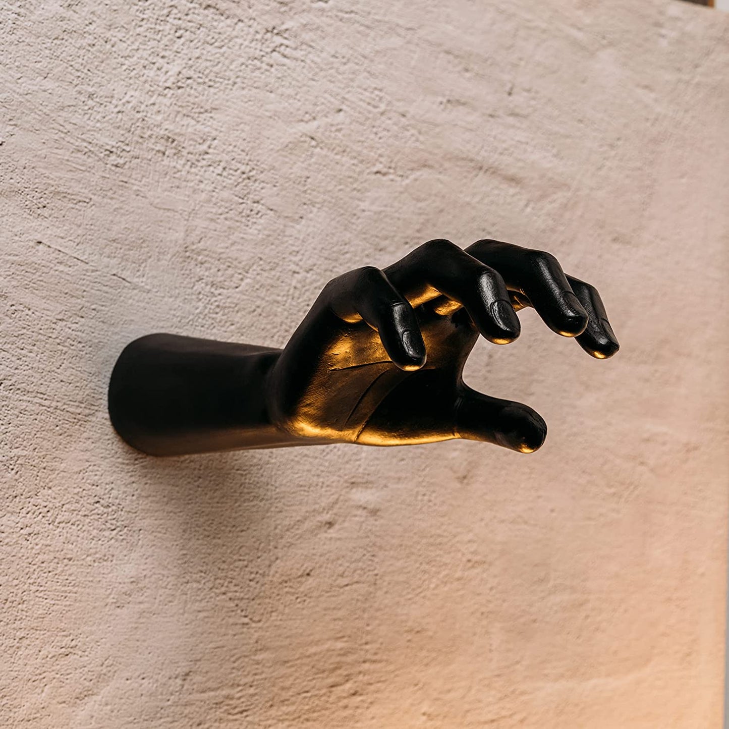 Creepy Hands Wall Mountable Hangers for Home Decoration (Grabbing, 1 Piece)