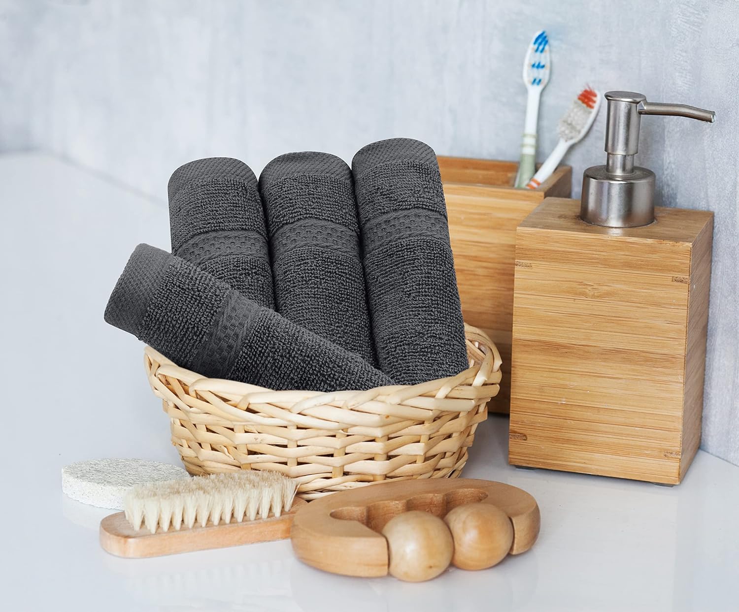 Towels 8-Piece Premium Towel Set, 2 Bath Towels, 2 Hand Towels, and 4 Wash Cloths, 600 GSM 100% Ring Spun Cotton Highly Absorbent Towels for Bathroom, Gym, Hotel, and Spa (Grey)