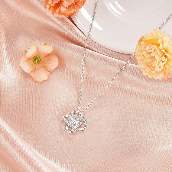 Girlfriend Soulmate Necklace Gifts for Girlfriend/Wife/Soulmate,