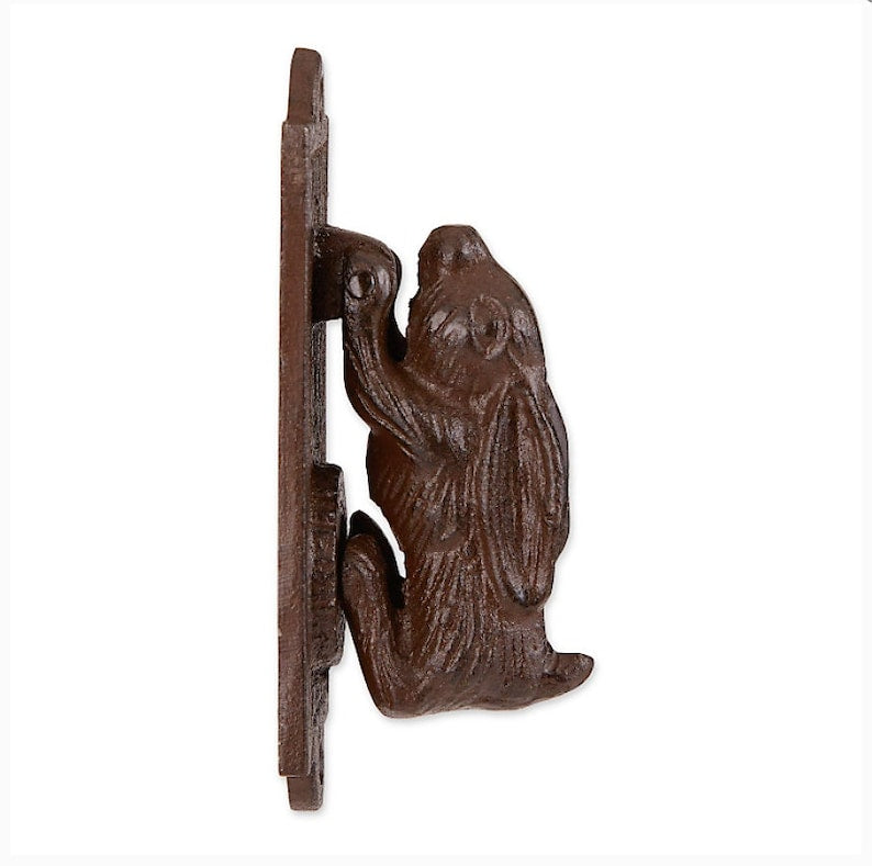 Rustic Rabbit Design Door Knocker In Durable Cast Iron