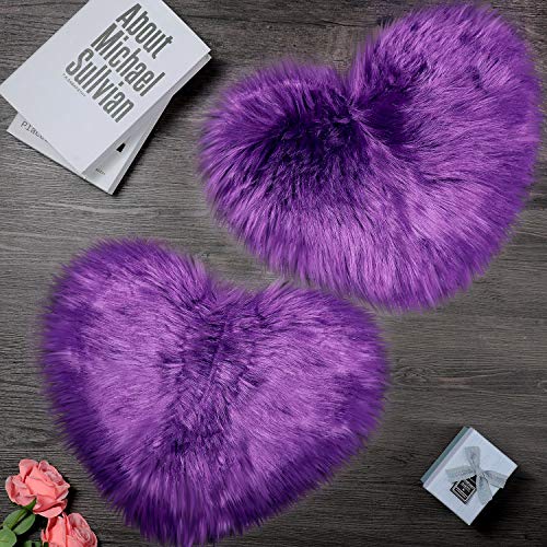 2 Pieces Fluffy Faux Sheepskin Area Rug Heart Shaped, 12 x 16 Inch