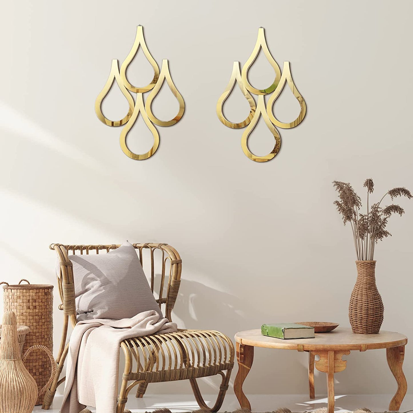 2 Pieces Teardrop Wall Mirror Hanging Decoration 15.7 x 11 Inch (Gold)