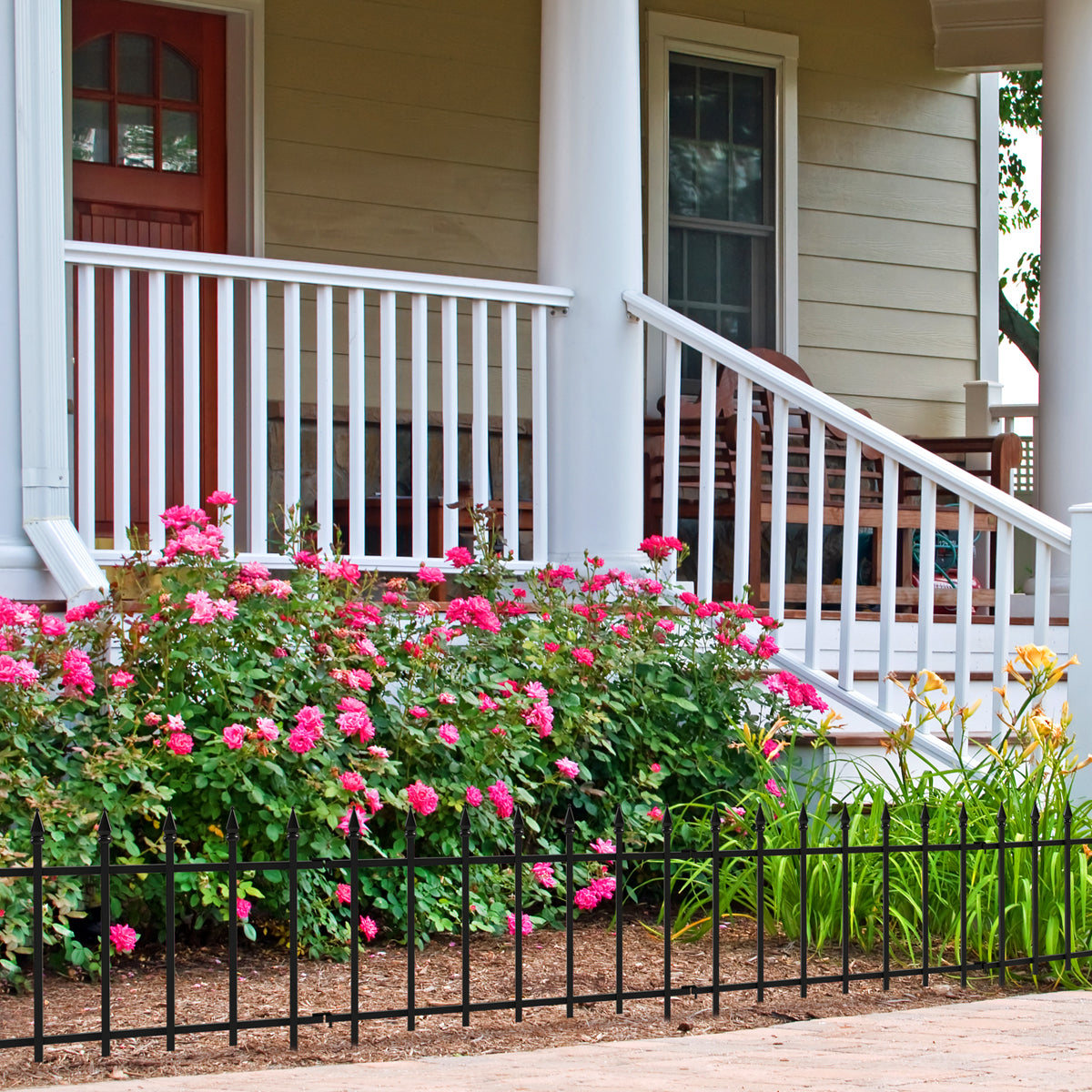 Black Powder Coated Steel Garden Border