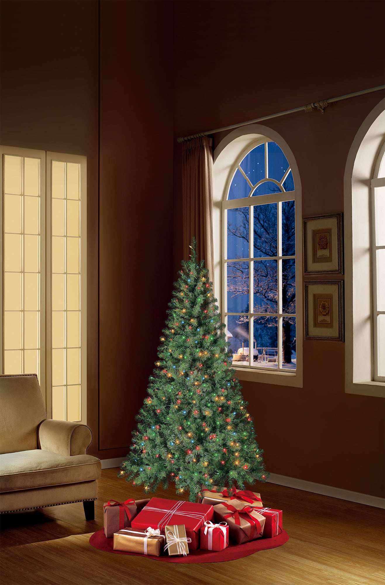 Christmas Time Prelit 300 Incandescent Lights, Madison Pine Artificial Christmas Tree, 6.5'